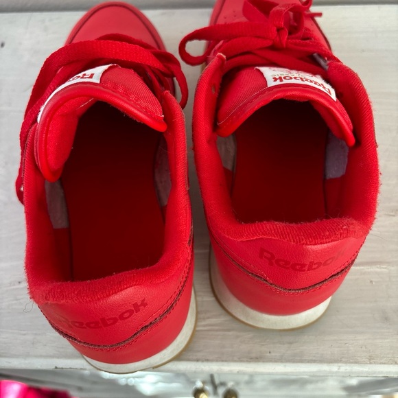 Reebok Classics Red Leather gum bottom sole - Picture 5 of 6